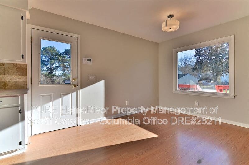 Lexington House: 213 Puller Ct