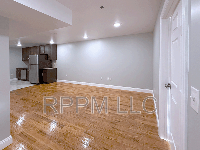 Jersey City Condo: 381 Communipaw Ave UNIT 2B