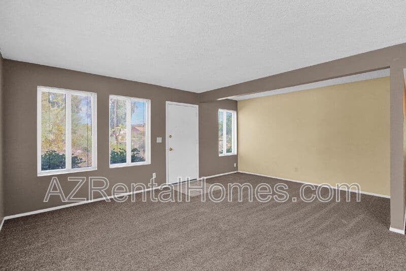 Phoenix Condo: 838 E Joan D Arc Ave