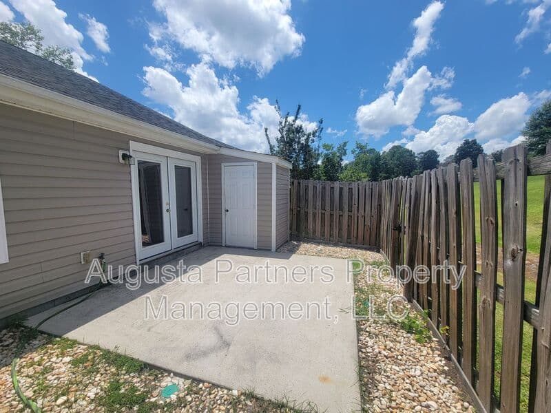 Grovetown House: 1406 Anna Way