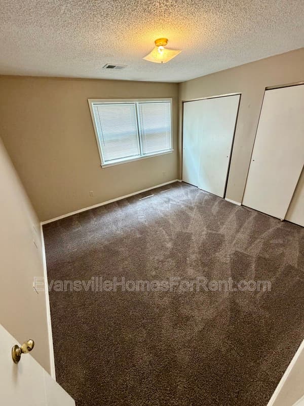 Evansville Condo: 1010 Mary Street - 7