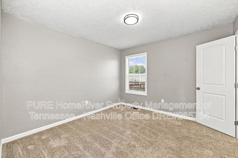 Manchester House: 642 Indian Springs Circle