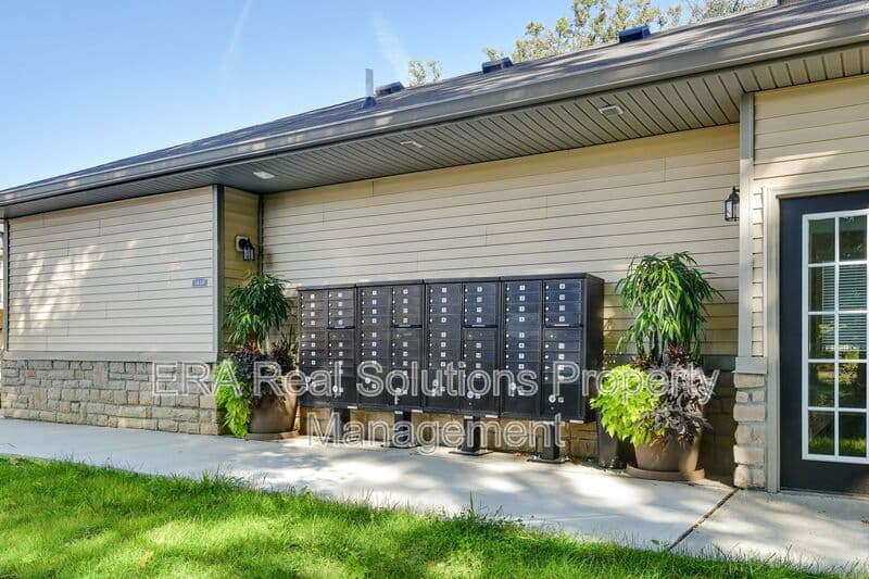 Columbus Condo: 1581-208 Gilmore Park Ave