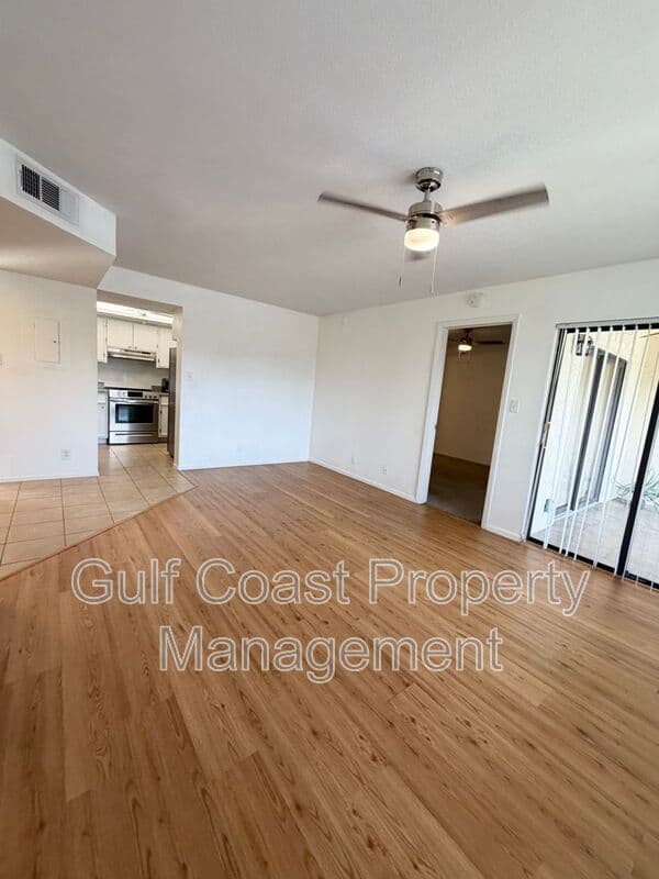 Port Charlotte Condo: 19505 Quesada Ave
