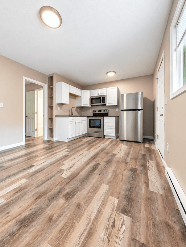 Montville Condo: 315 Rte 163 Apt 15