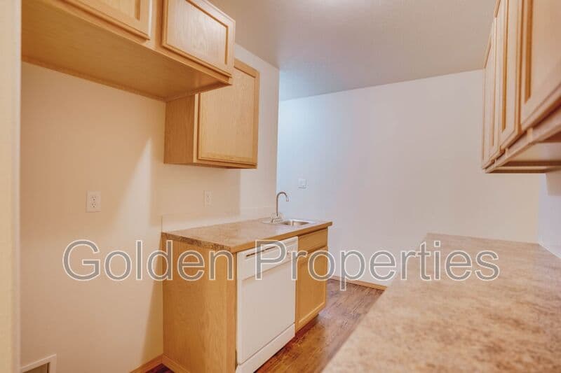 Coeur D Alene House: 7665 N Courcelles Pkwy