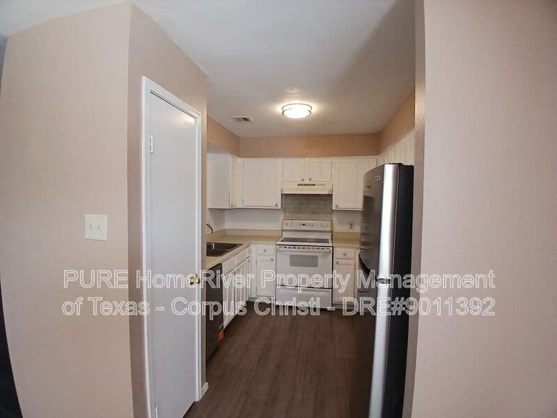 Corpus Christi Townhome: 4401 River Valley Dr