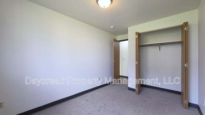Moorhead Condo: 2408 3rd Avenue North - 6