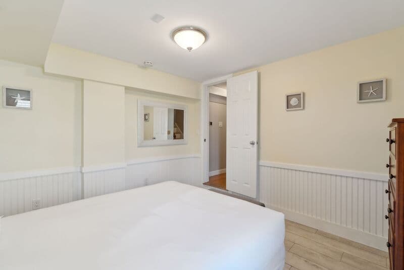 Wells House: 572 Ocean Avenue