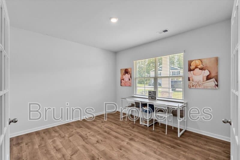 Stokesdale House: 349 Willowbrooke Way