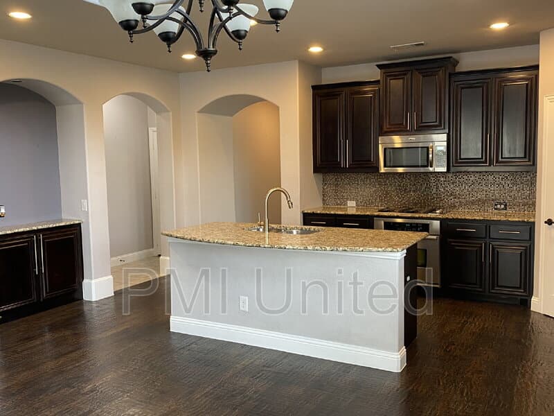 Fort Worth House: 4108 Volk Ct