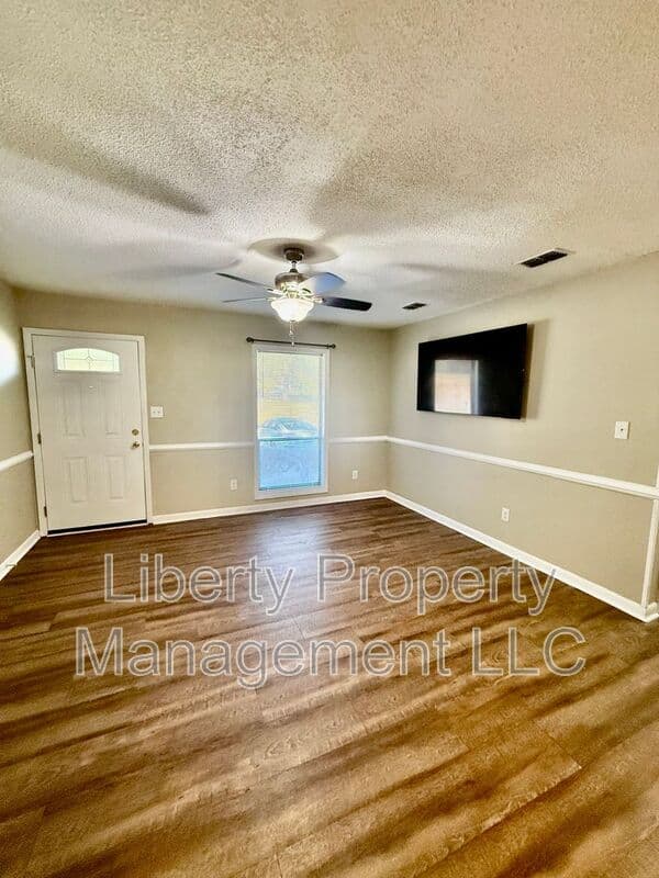 Fayetteville Condo: 917 Odom Dr