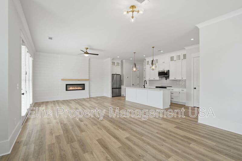 Braselton Townhome: 331 Orchid Street