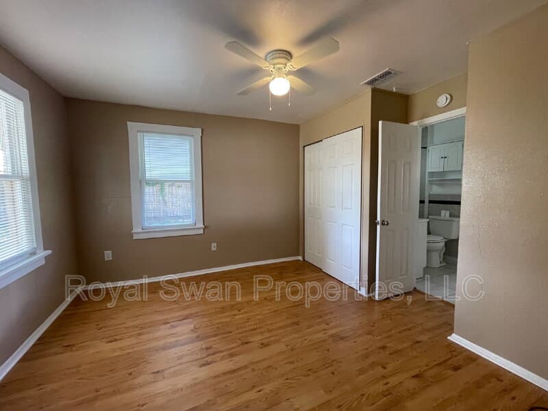 Lakeland House: 4520 Clubhouse Road