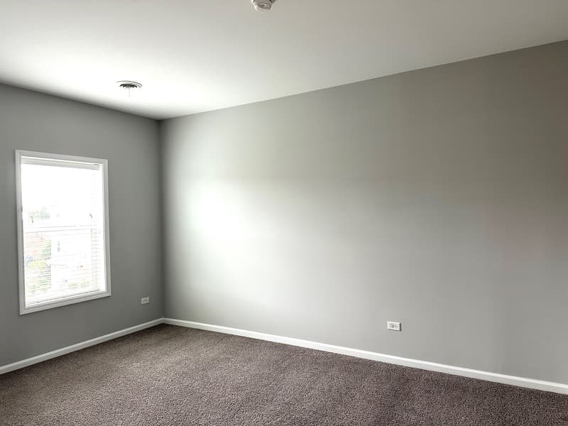 East Dundee Condo: 811 E Main St