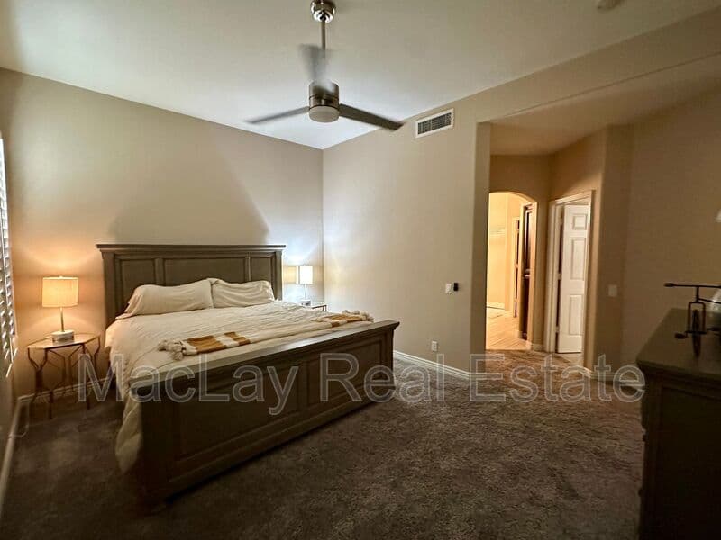 Sun Lakes House: 23724 S Pleasant Way