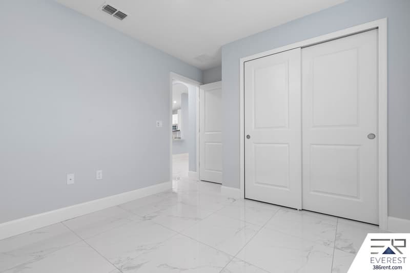 Palm Coast House: 10 Llovera Pl