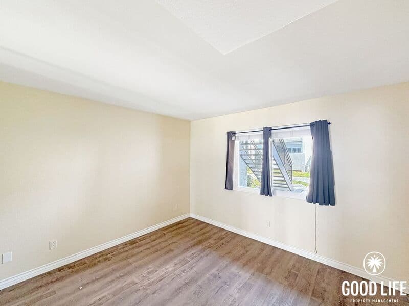 La Mesa Condo: 5425 Lake Murray Blvd