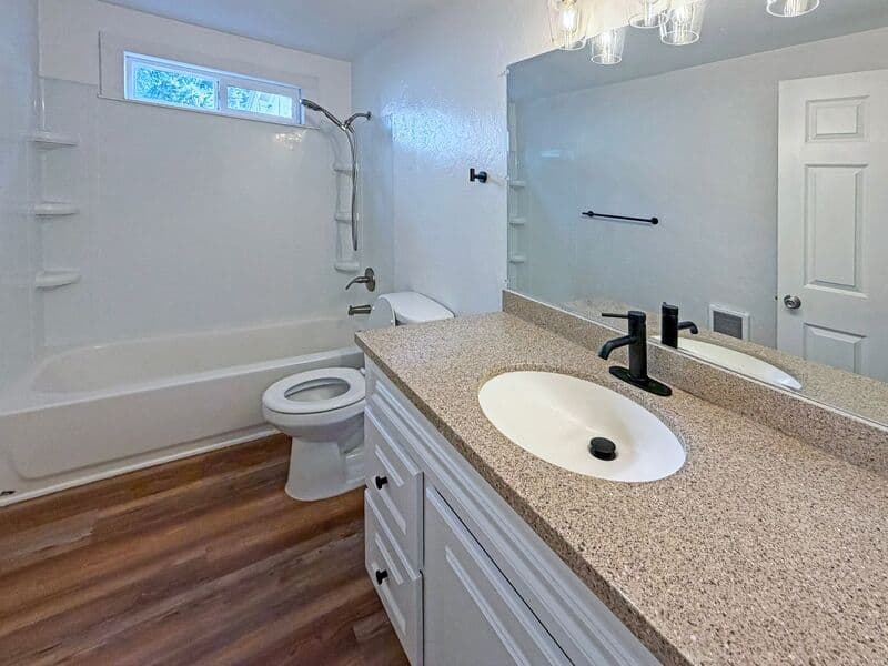Eugene House: 2727 Edison St.