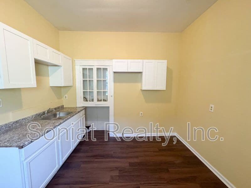 New Orleans Condo: 2931 Joliet Street