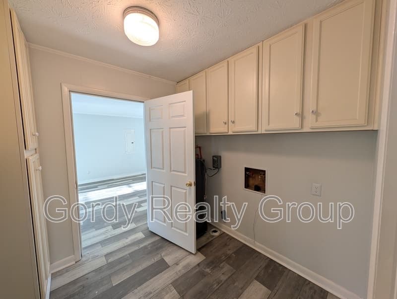 Marianna House: 2994 Madison Street