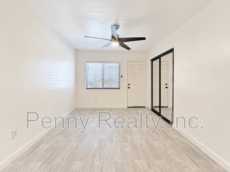 San Diego House: 3989 Haines St