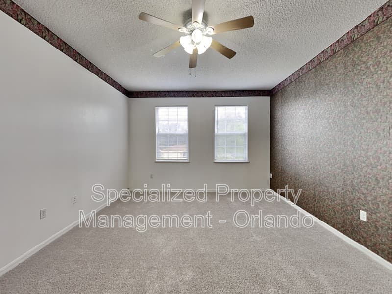 Deltona House: 3233 Kings Ridge Ter