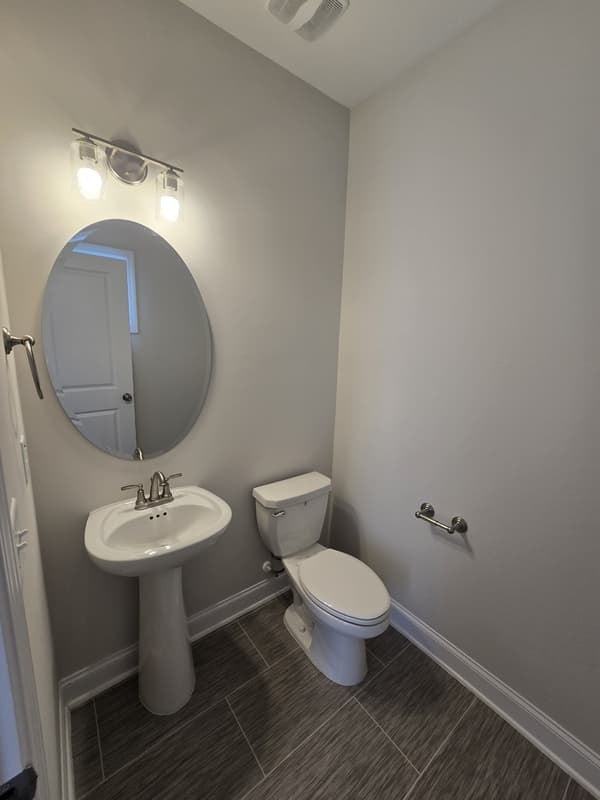 Smithfield House: 463 Jackson Pond Drive