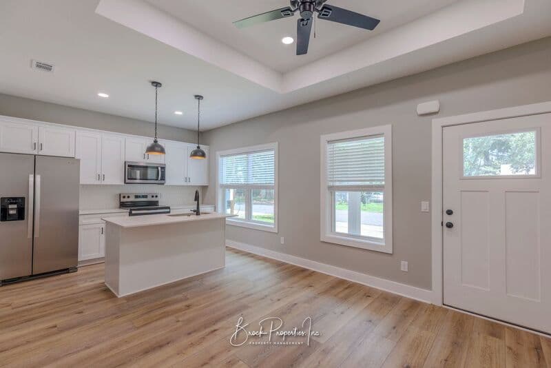 Pensacola House: 8391 Kipling St
