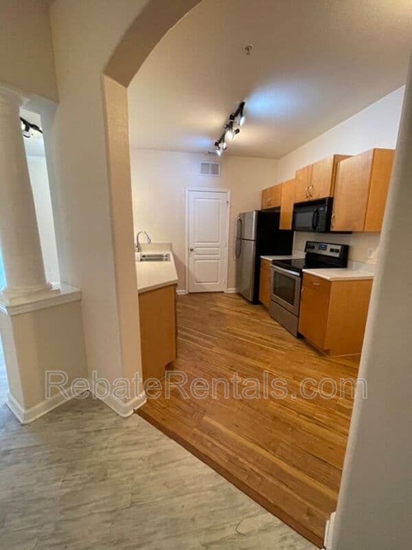 Jacksonville Condo: 8290 Gate Parkway