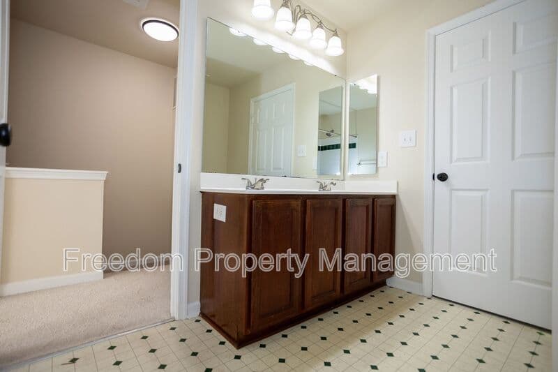 Woodbridge Townhome: 1974 Teasel Ct