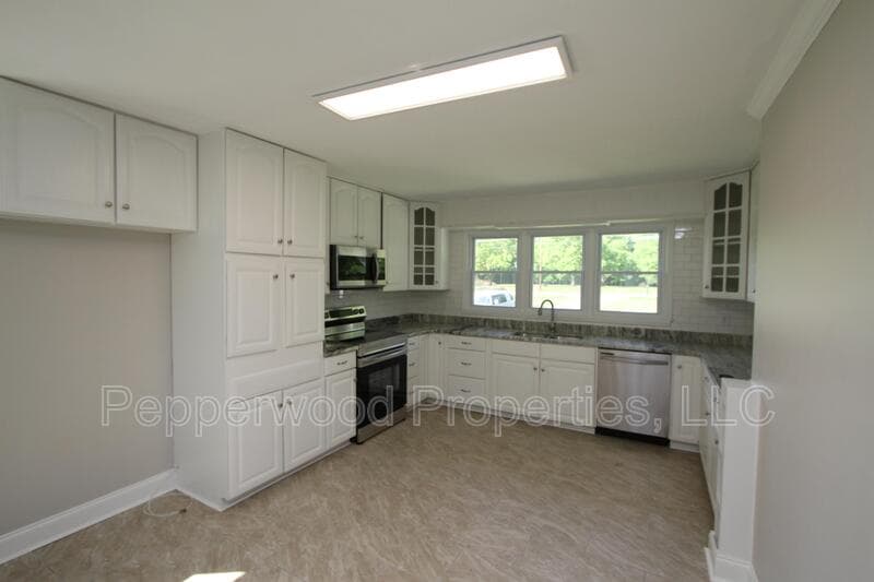 Pauline House: 5408 South Carolina HWY 215