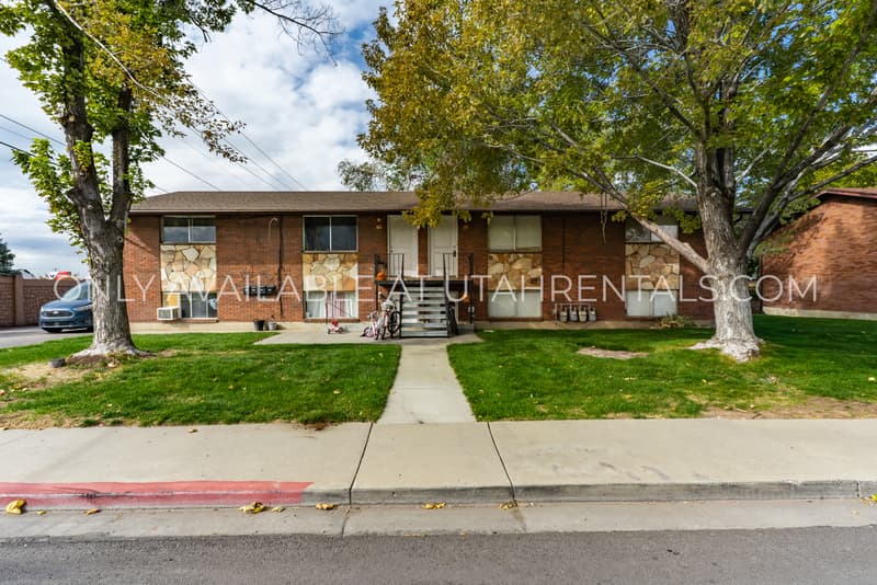 Orem Condo: 825 N Main St