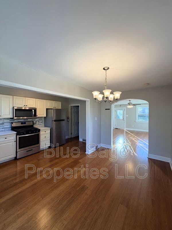Ridley Park Townhome: 600 Michell St