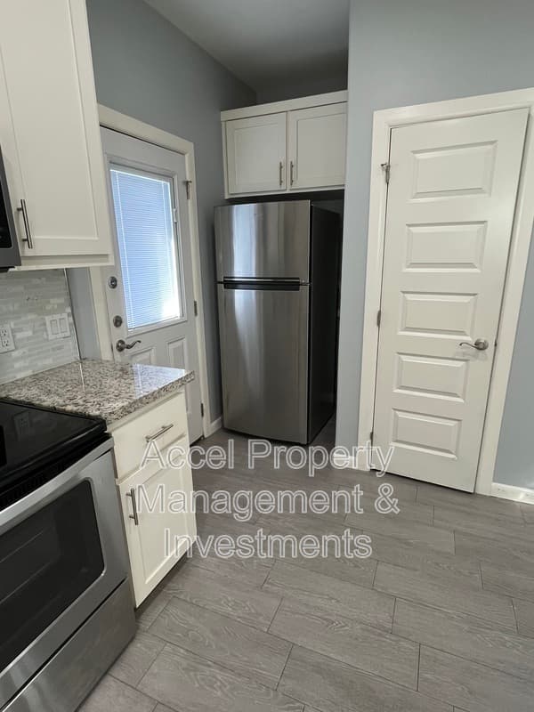 Edinburg Condo: 413 Downing Ave.