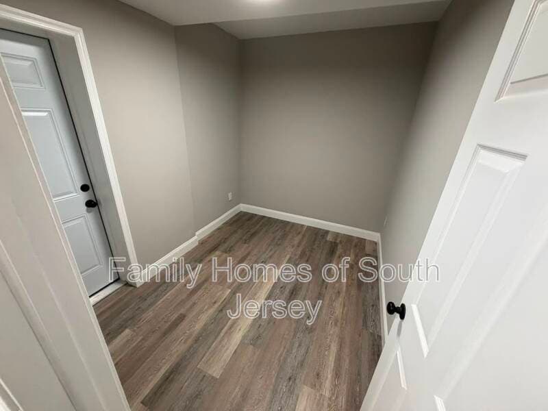 Gloucester City Apartment: 242 N Broadway