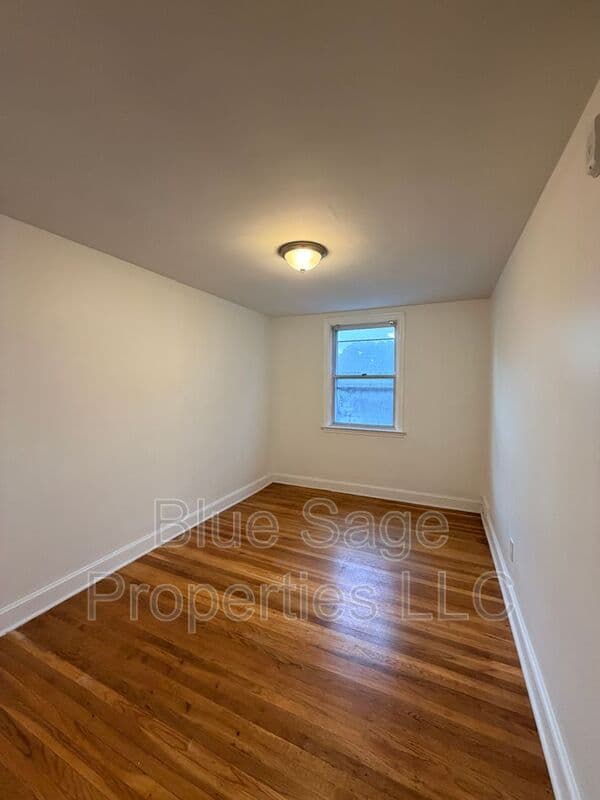 Glenolden Townhome: 314 Spruce St