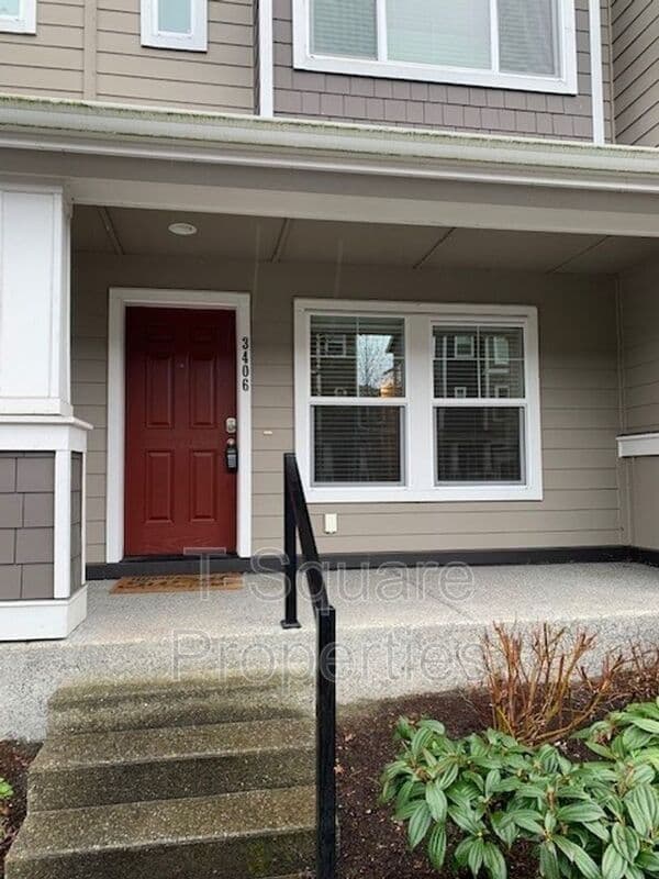 Everett House: 3406 31st Dr