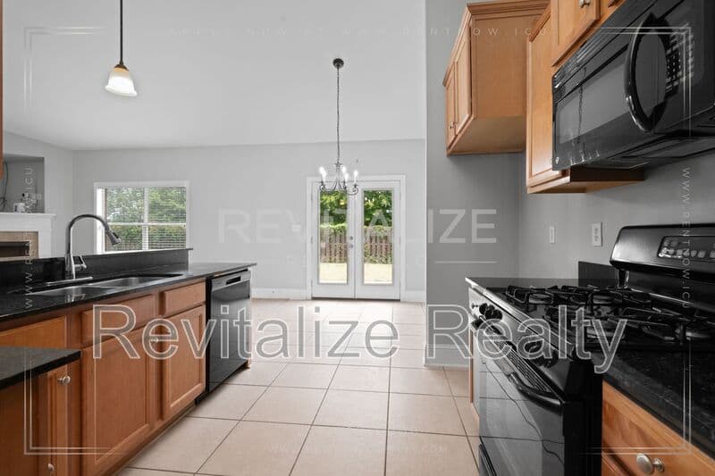 Daphne House: 11070 Courtland Court