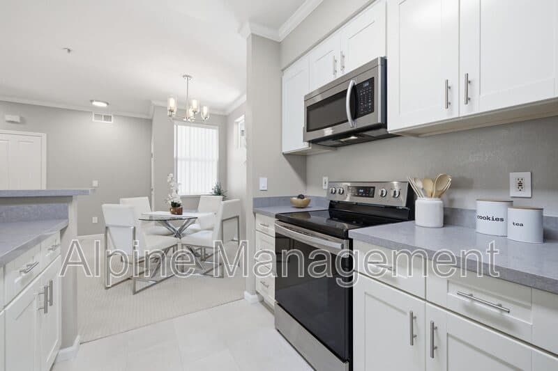 East Palo Alto Condo: 1982 West Bayshore Road - Main