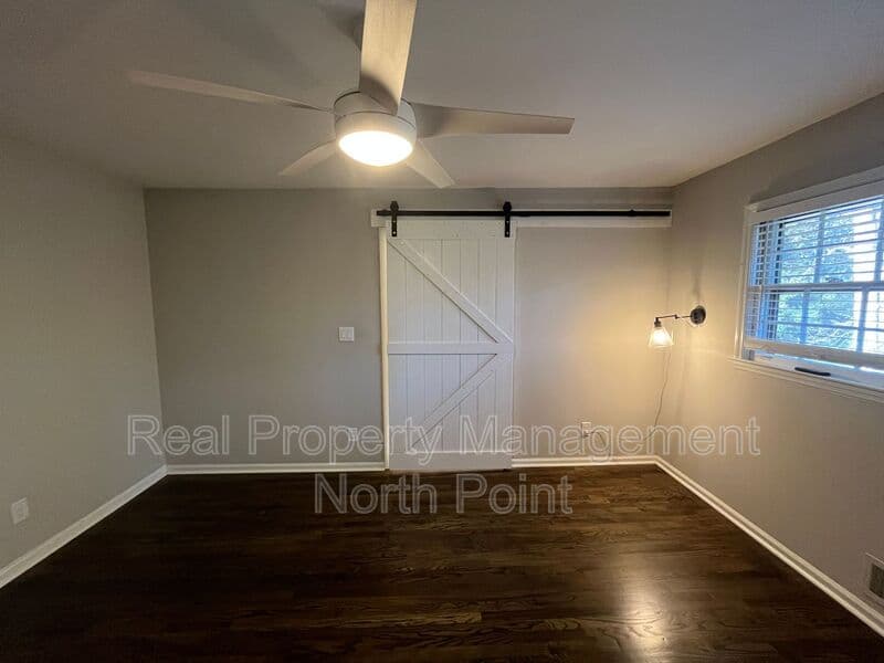 Tucker House: 3434 Palace Ct