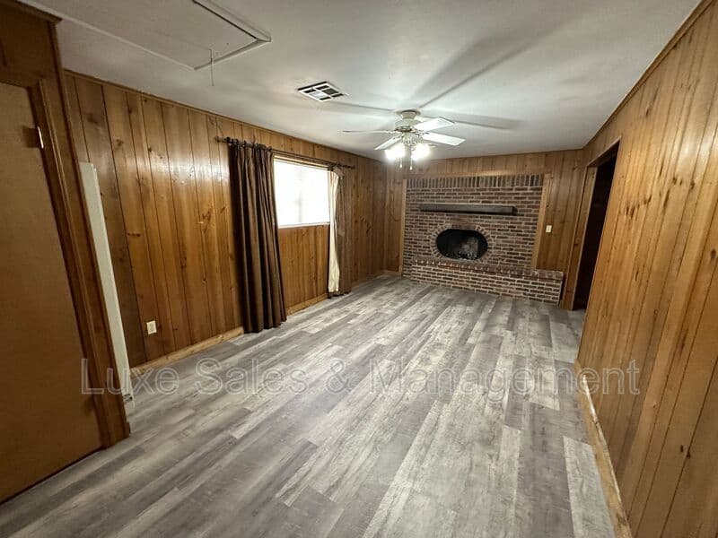 Oklahoma Ctiy House: 1020 SW 57th Street