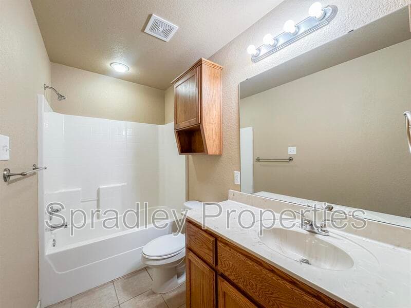 Temple Townhome: 715B East Ridge Blvd