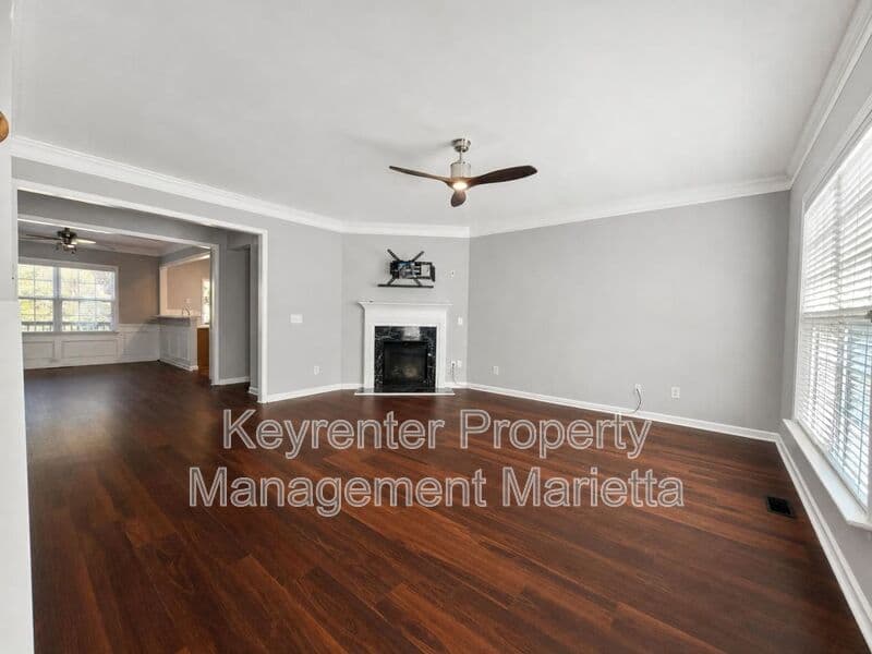 Marietta House: 730 Pecan Knoll Dr