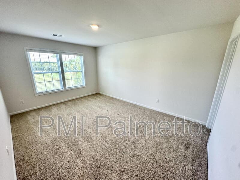 Blythewood House: 35 Golden Spur Ln
