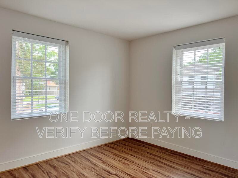 Williamsburg Condo: 732 Scotland Street
