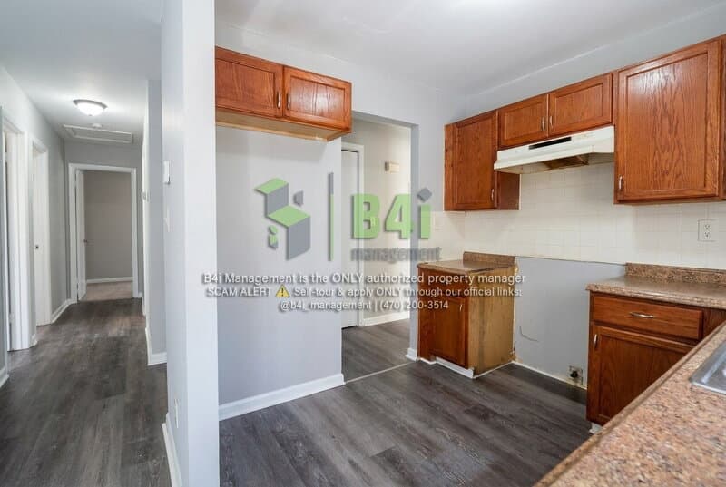 Atlanta House: 179 Ruzelle Drive Southeast