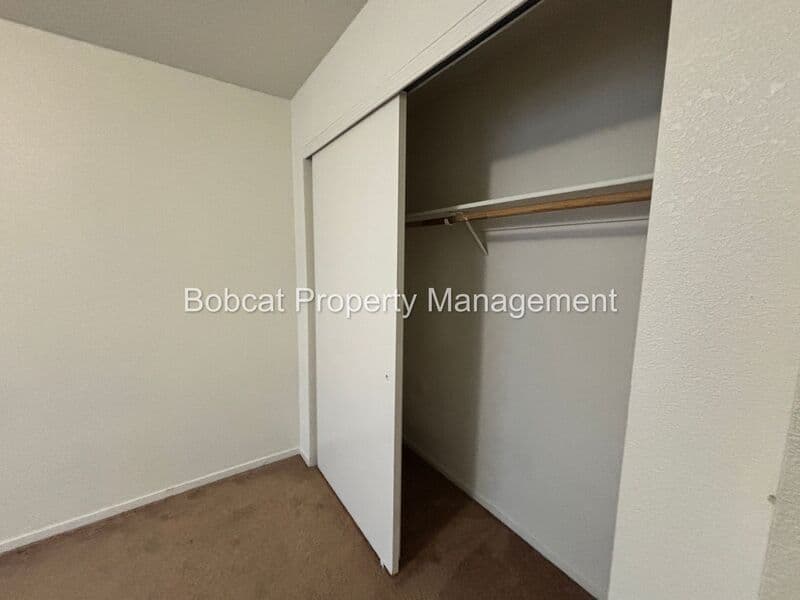Dayton Condo: 136 Dayton Village Parkway