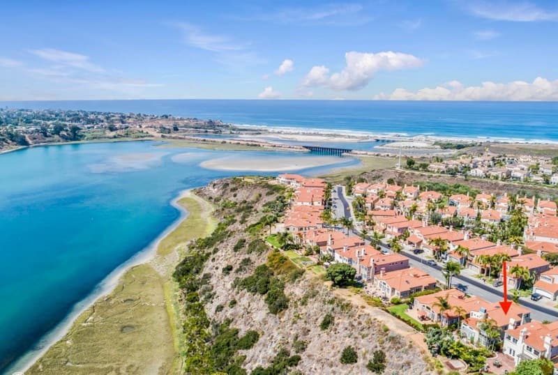 Carlsbad House: 7528 Navigator Circle