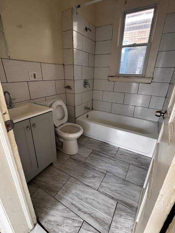 Buffalo Condo: 228 Adams St., Apt #2